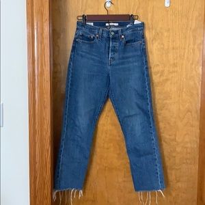 Levi’s Wedgie Fit Straight Jean Size 25
